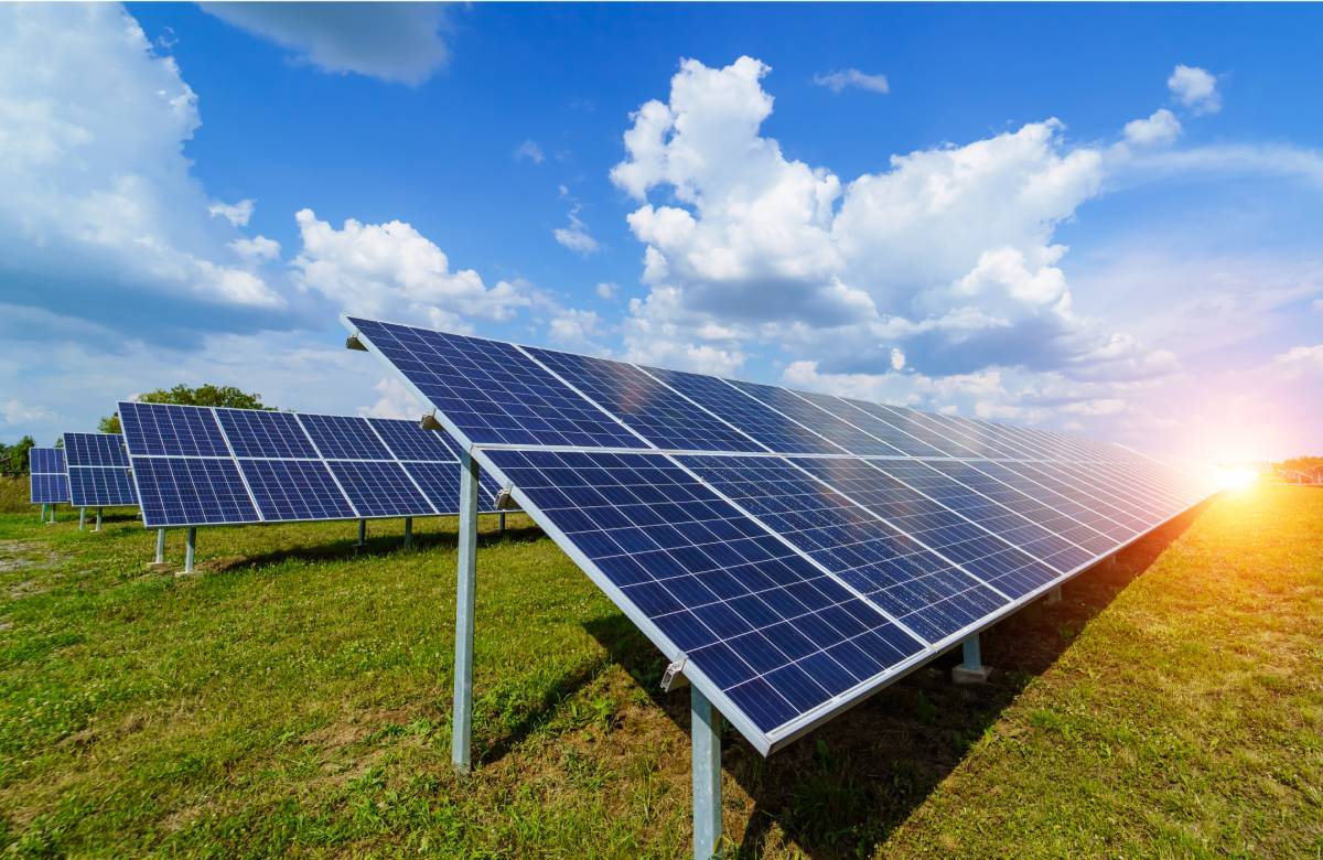 Что такое солнечная электростанция и как она работает?